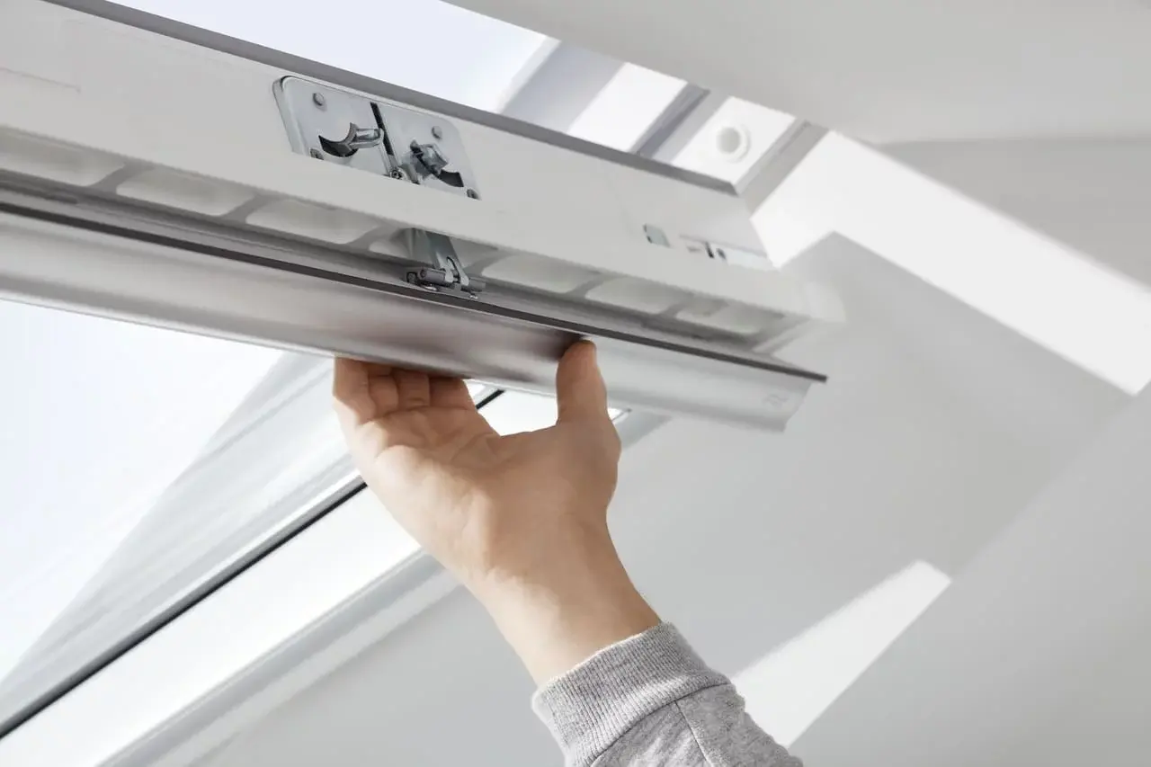 Мансардное окно VELUX GLU